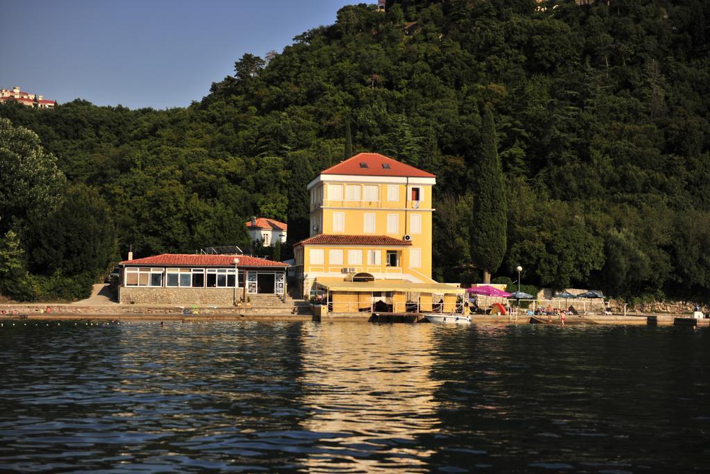 Bed&Breakfast Villa Eva Omišalj Extérieur photo
